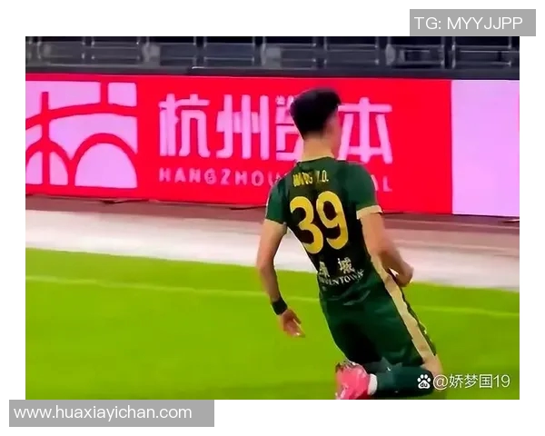 王钰栋蒯纪闻入围国足东亚杯名单平均年龄显著降低引发关注